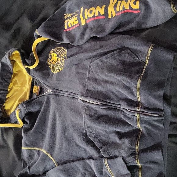 Disney presents the lion king musical zip up - Picture 1 of 5